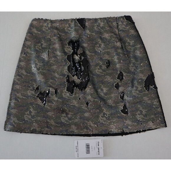 Free People F19R08506 Women's Sz 4 Green Camo Sequined Mini A-Line Skirt $128 - Picture 1 of 9